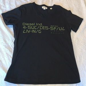 Diesel t shirt size large (fits a bit small)